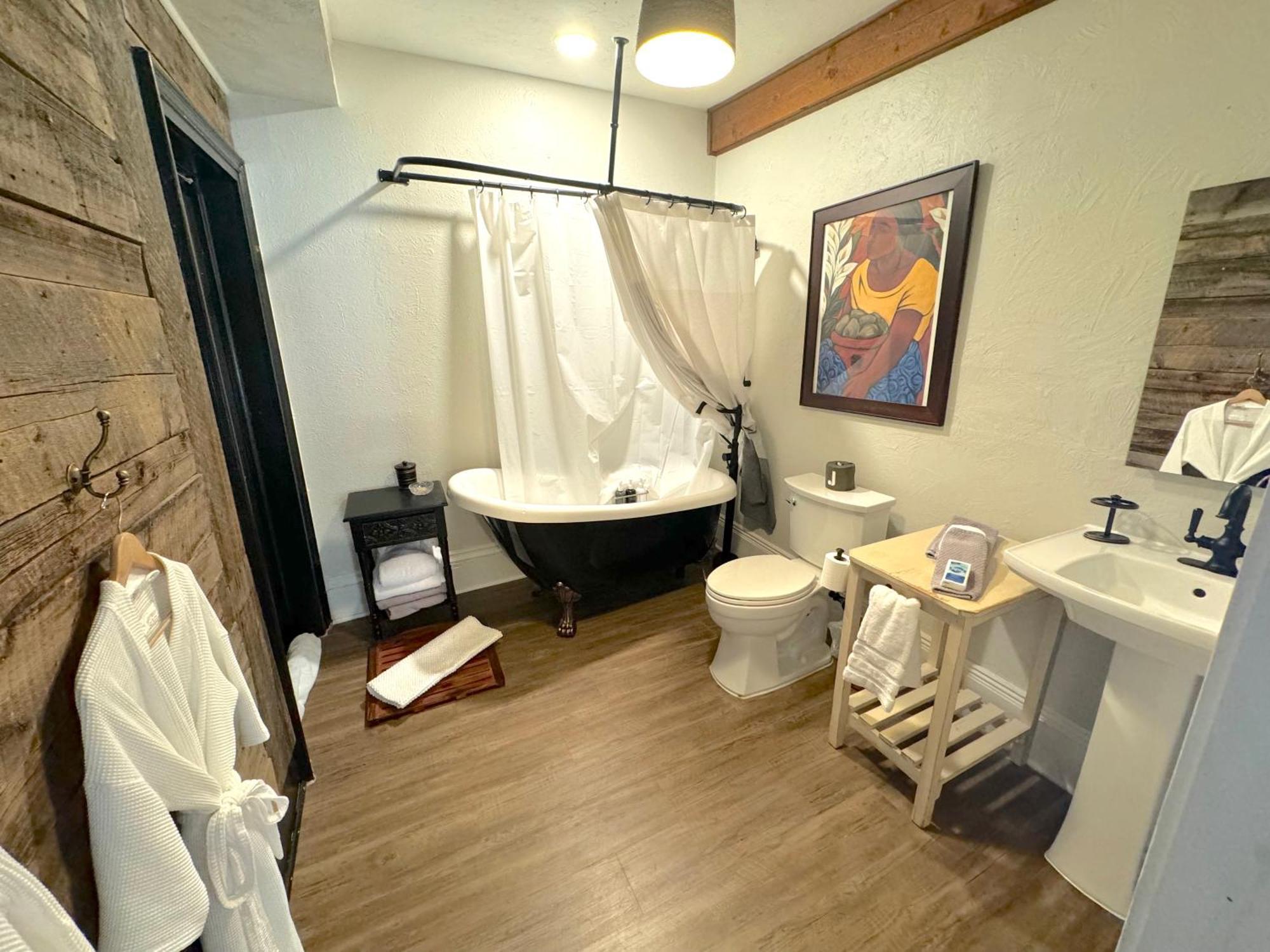 St James Hotel Georgetown Luaran gambar